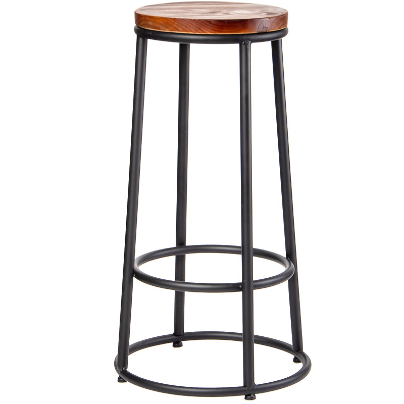 Tabouret de bar industriel en bois marron, haut d'intérieur vieilli, avec siège rond
