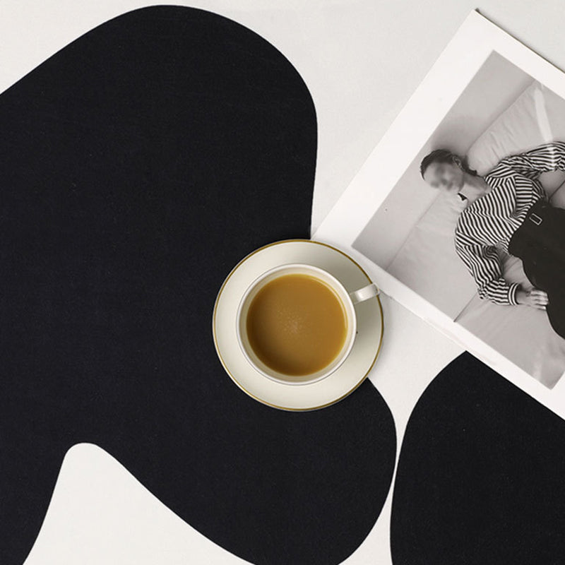 Black Modern Rug Polyester Abstract Print Rug Non-Slip Backing Rug for Home Decor