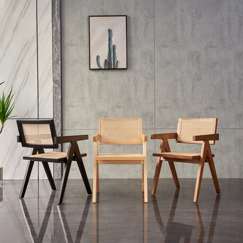 Silla de comedor individual de madera con respaldo abierto de estilo contemporáneo
