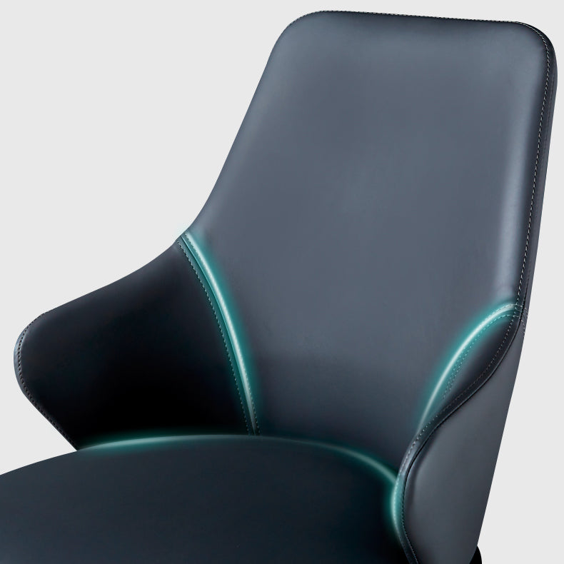 Sillas de comedor con respaldo sólido y brazo de diseño moderno, sillas de comedor de cuero para uso doméstico