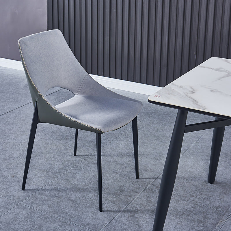 Silla lateral de cuero contemporánea para restaurante, silla de comedor con respaldo abierto y patas negras