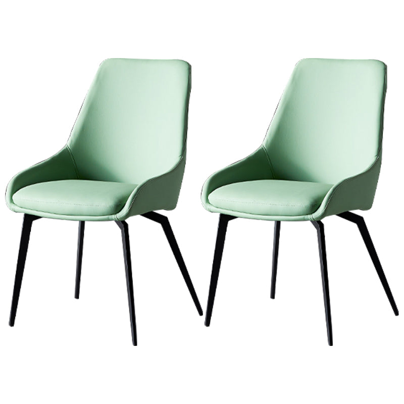 Silla auxiliar de cuero para restaurante moderno, silla de comedor Parsons con acabado mate y patas negras