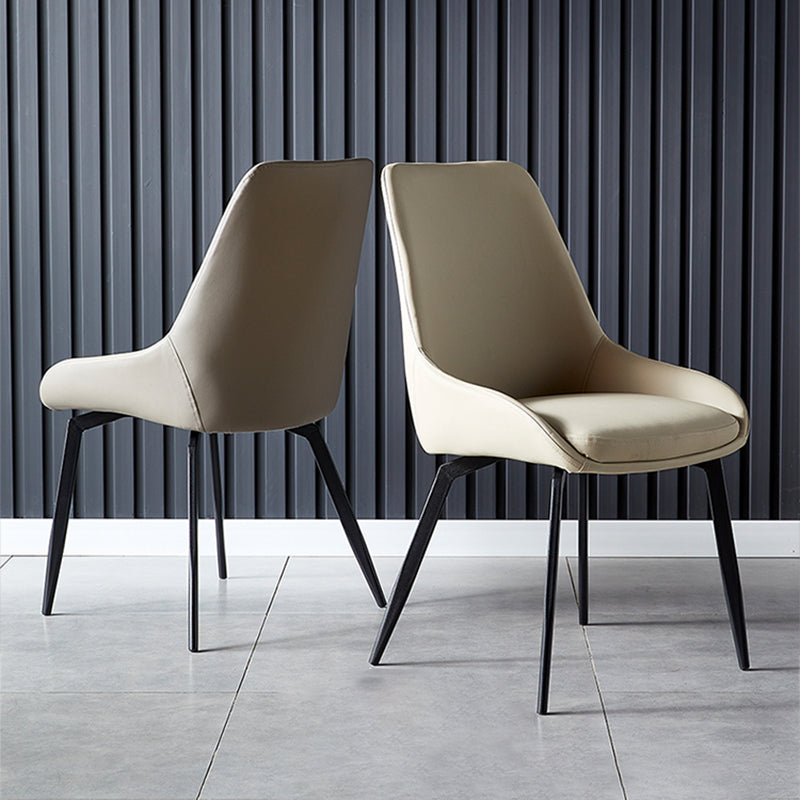 Silla auxiliar de cuero para restaurante moderno, silla de comedor Parsons con acabado mate y patas negras
