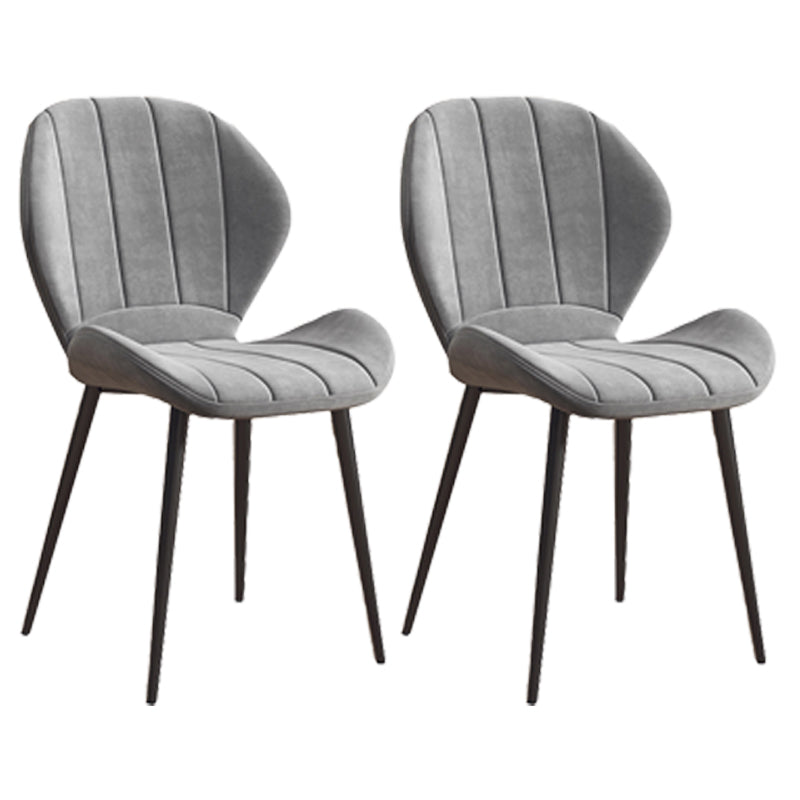 Silla lateral casera tapizada escandinava Silla de comedor con respaldo lateral y acabado mate
