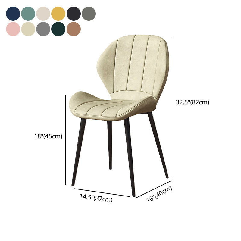 Silla lateral casera tapizada escandinava Silla de comedor con respaldo lateral y acabado mate