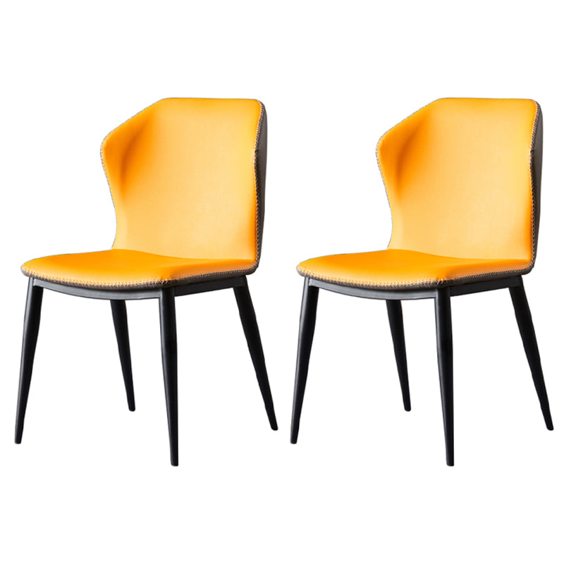 Silla auxiliar moderna de cuero para el hogar, sillas de comedor con respaldo de alas y acabado mate (juego de 2)