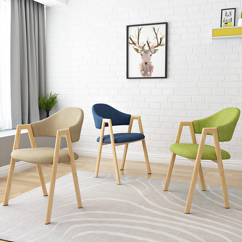 Chaise de salle à manger contemporaine en métal, chaise latérale de salle à manger en velours pour usage domestique
