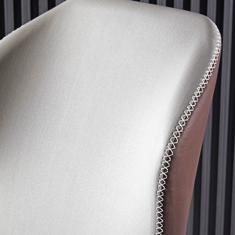 Silla lateral de cuero moderna para restaurante Silla de comedor con respaldo mate y acabado mate