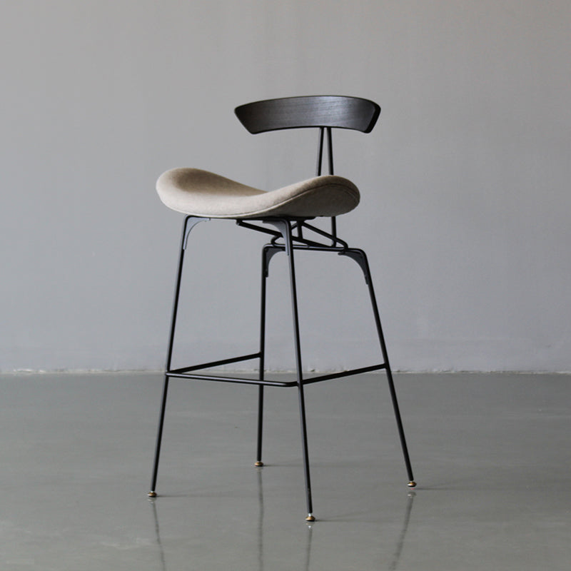 Tabouret de bar en fer noir, tabouret de comptoir à dossier bas de style industriel avec siège en selle