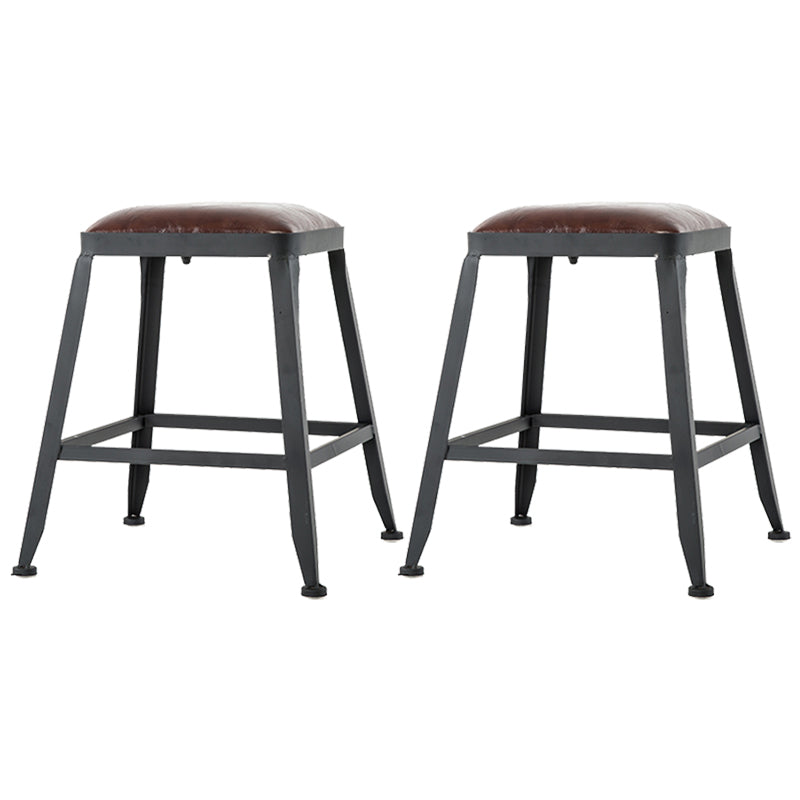 Asiento de cuero cuadrado de estilo industrial con patas de metal Taburete para barra de cocina