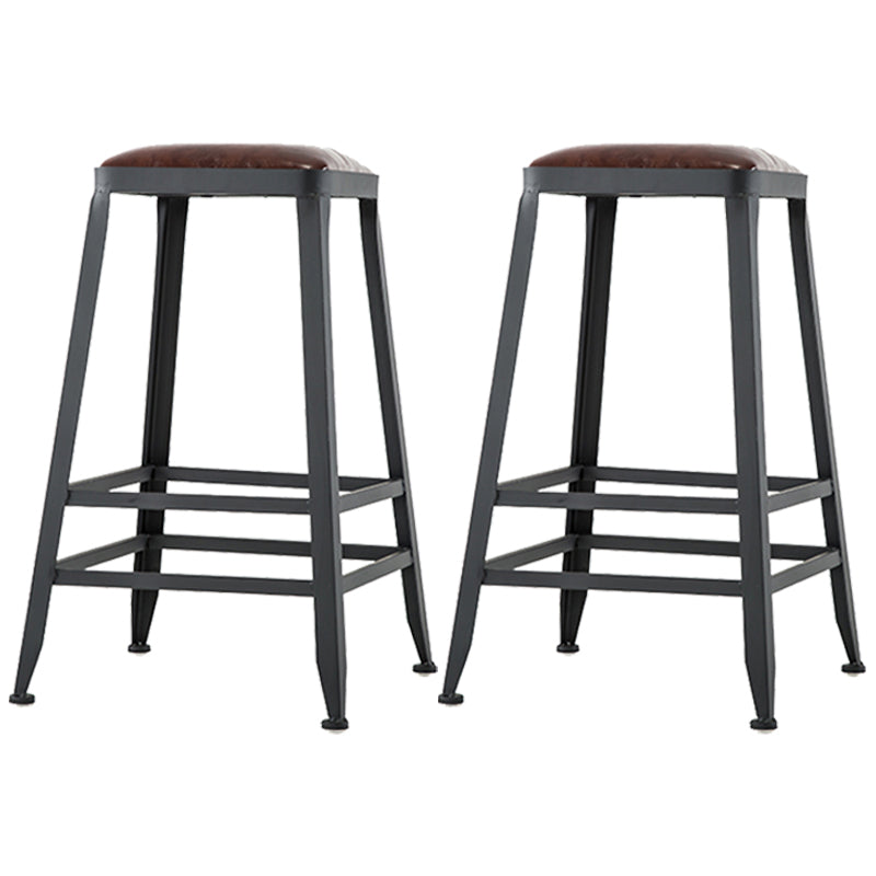 Asiento de cuero cuadrado de estilo industrial con patas de metal Taburete para barra de cocina