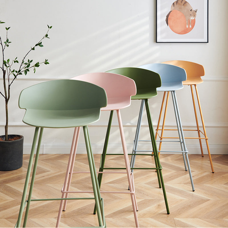 Scandinavian Plastic Metal Counter Stools Low Back Indoor Bar Stools with 4 Legs