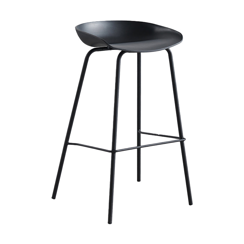 Taburetes de contraates de plástico de metal escandinavo taburetes de bar sin respaldo con asiento de cubo