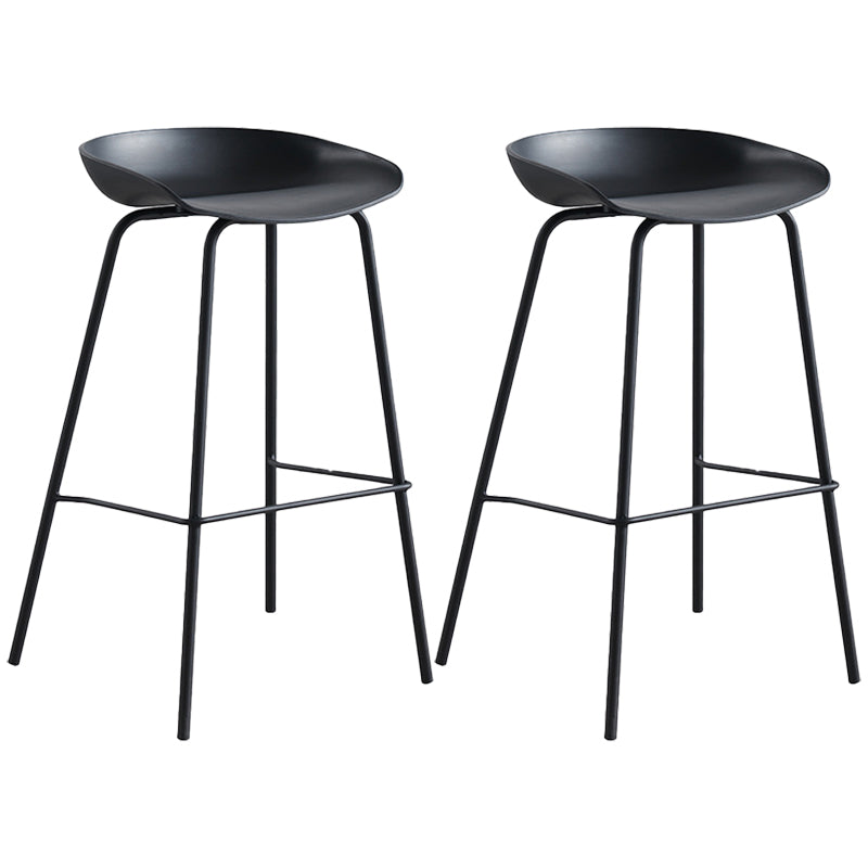 Taburetes de contraates de plástico de metal escandinavo taburetes de bar sin respaldo con asiento de cubo