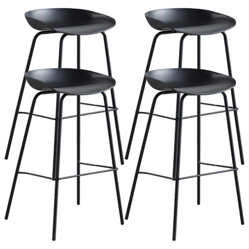 Taburetes de contraates de plástico de metal escandinavo taburetes de bar sin respaldo con asiento de cubo