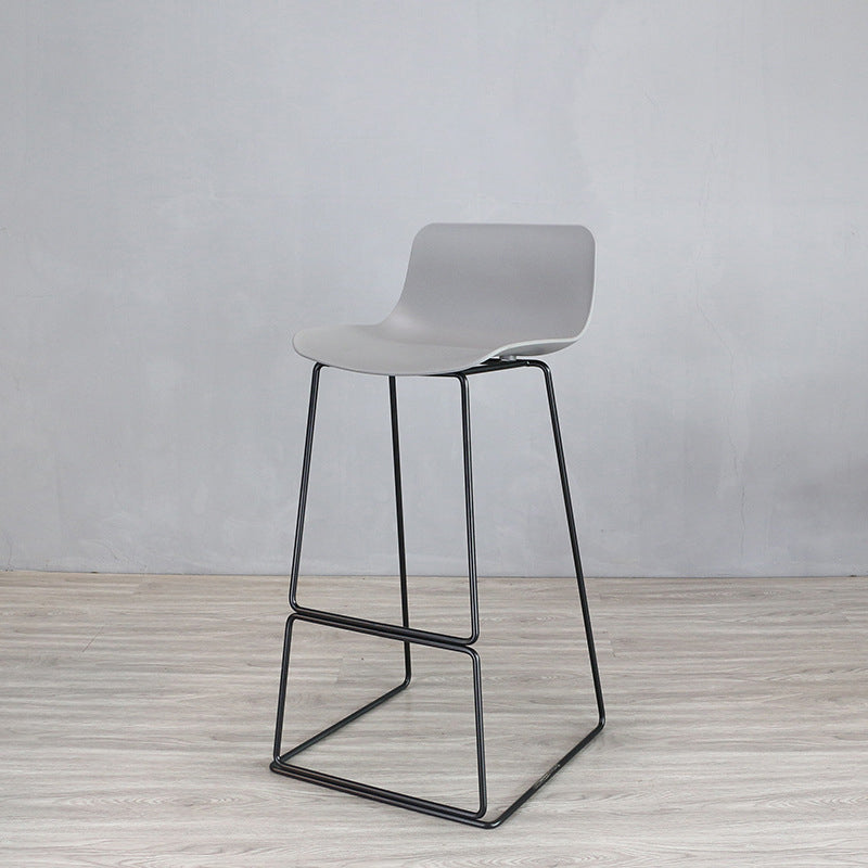 Industrialstil Barhosenmetall- und Plastikstuhl für Esszimmer