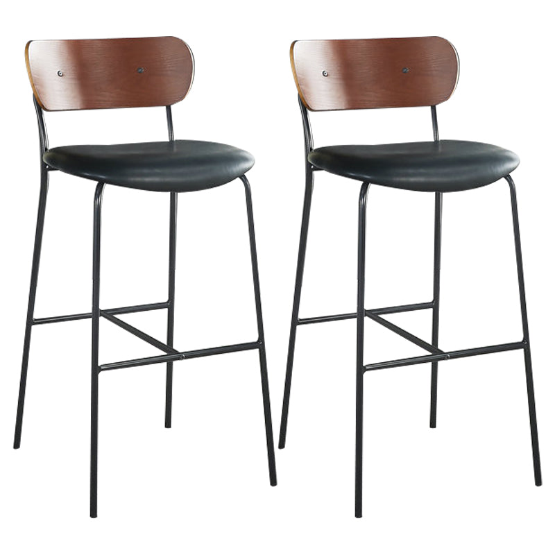 Taburetes escandinavos de hierro negro para mostrador, taburetes de bar con respaldo bajo de madera (juego de 2)