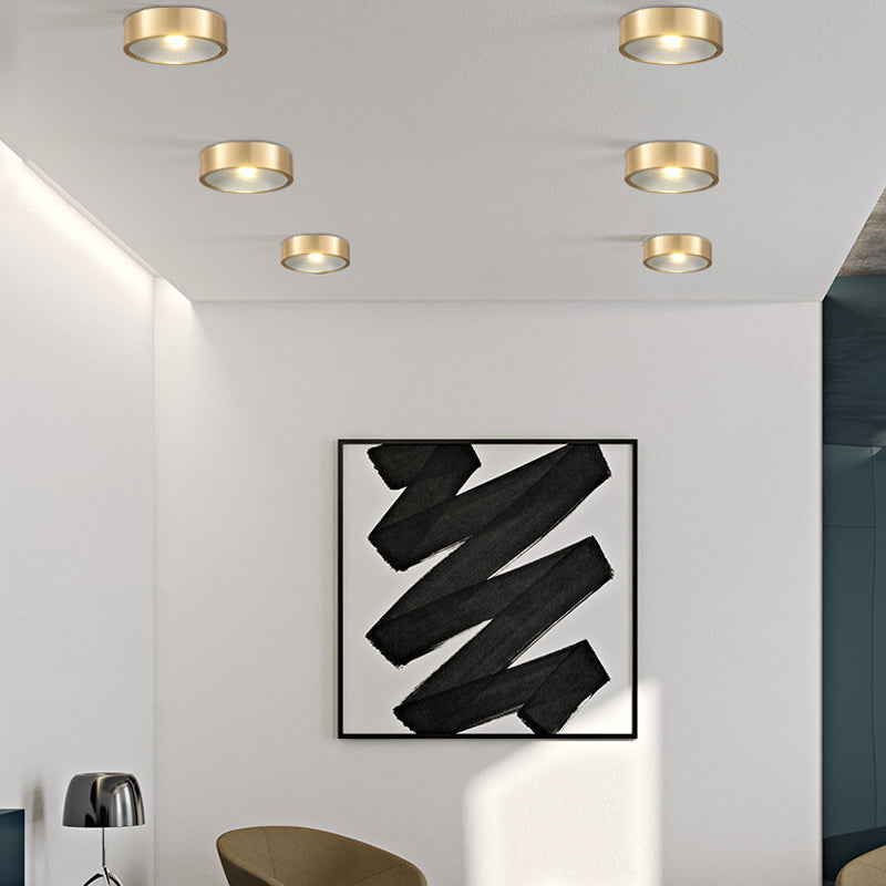 Plafonnier LED concis moderne en cuivre de forme cylindrique encastré pour porche balcon