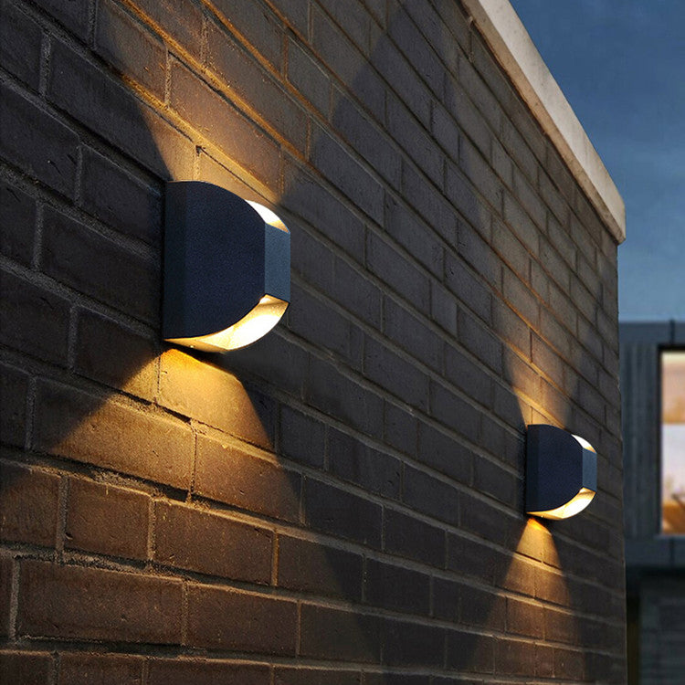 Iluminación de pared de 2 luces de metal de forma geométrica de estilo geométrico montado en negro