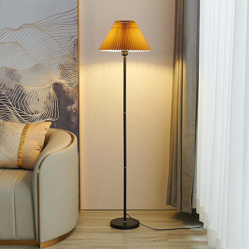 1 lampes standard en forme de cône légère lampadaire en tissu moderne pour le salon
