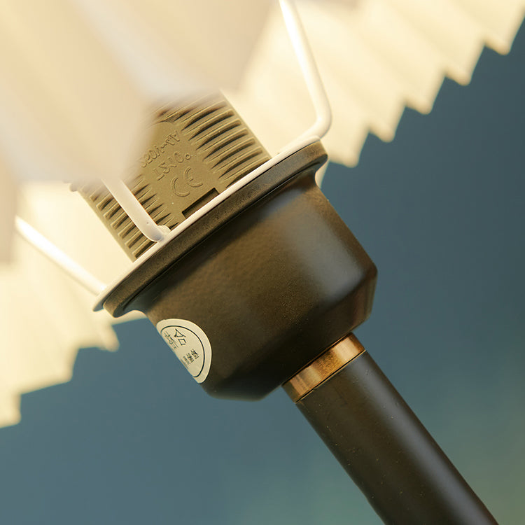 1 lampes standard en forme de cône légère lampadaire en tissu moderne pour le salon