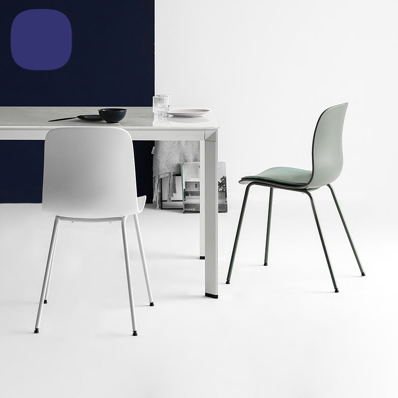 Silla lateral de cafetería industrial, acabado mate, parte trasera sólida, silla de comedor