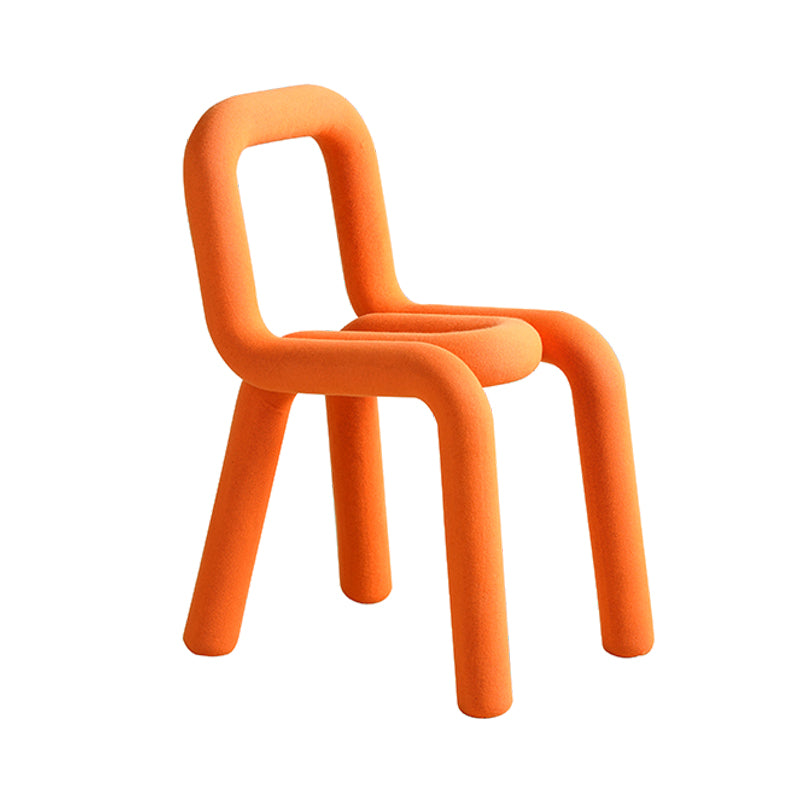 Silla lateral de comedor de terciopelo estilo diseñador, silla de comedor individual con respaldo abierto y acabado mate