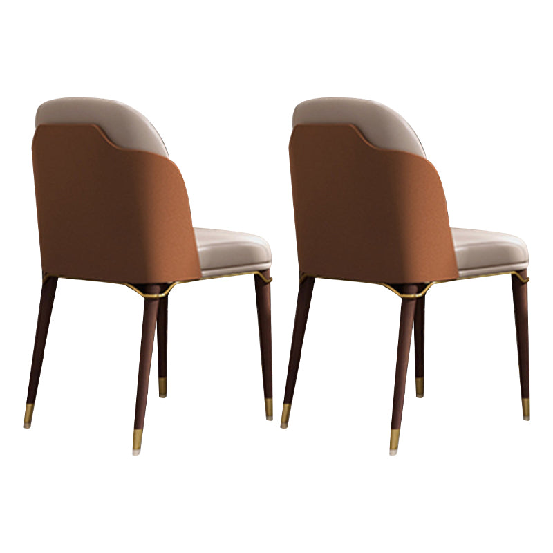 Restaurante moderno Parsons Silla lateral Silla de comedor de cuero con patas de nogal