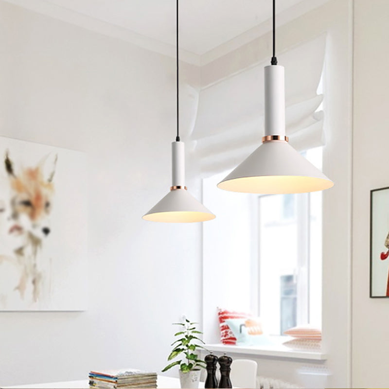 Pendant de style nordique Macaron Light Metal 1 lumière suspendue Lumière pour le chevet