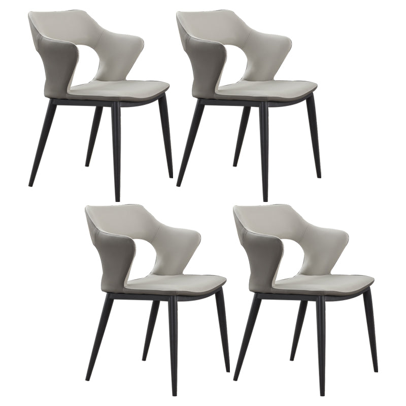 Sillones de comedor de cuero Sillas tapizadas con brazos con respaldo abierto y patas de metal