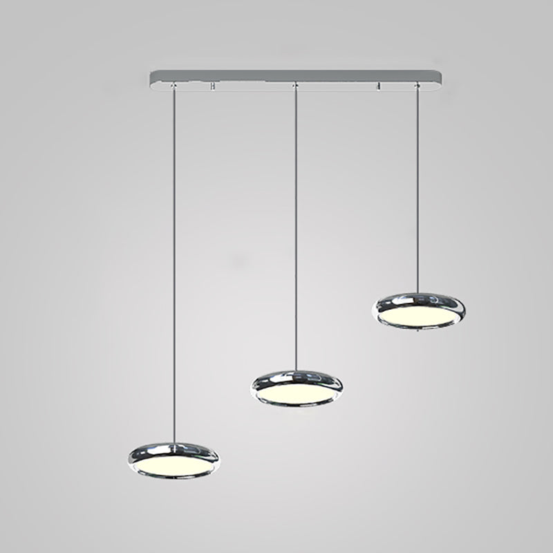 Lumières de suspension moderne à argent rond avec de l'ombre en acrylique blanc