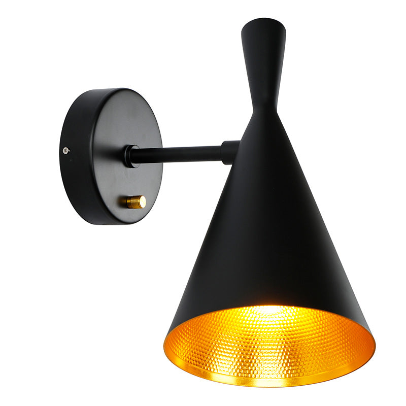 Iluminación montada en la pared cónica lámpara de pared de dormitorio de metal simple