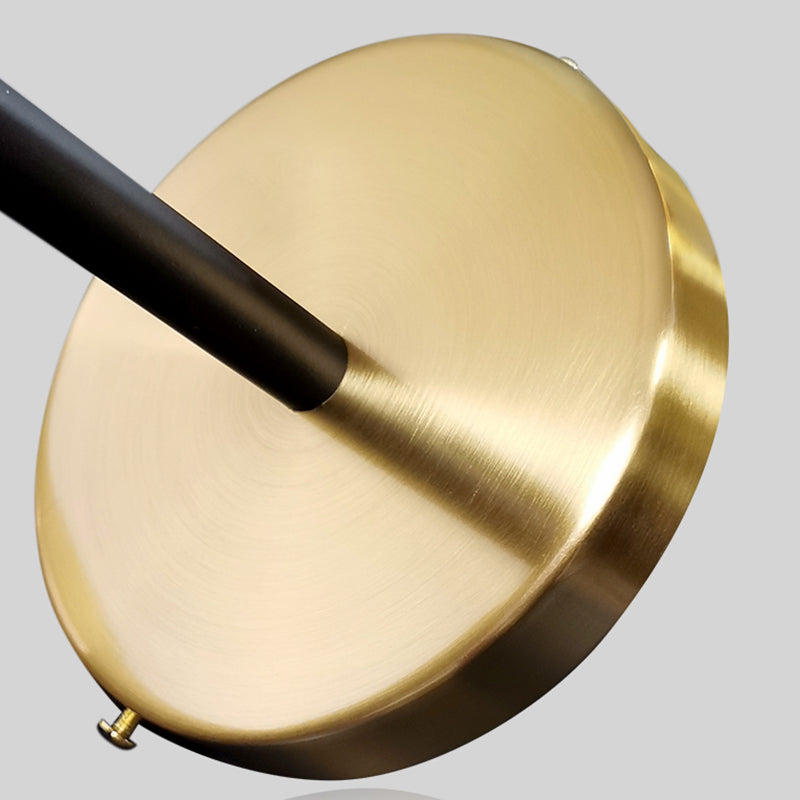 Postmoderne 1 Kopfmetallwandleuchter schwarz-goldener Wandmontageleuchte für Wohnzimmer