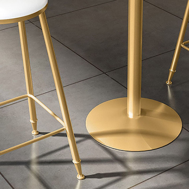 Table de bar en fer de style glamour