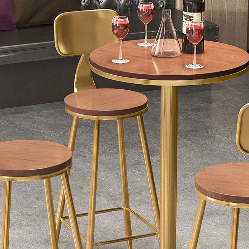 Table de bar en fer de style glamour