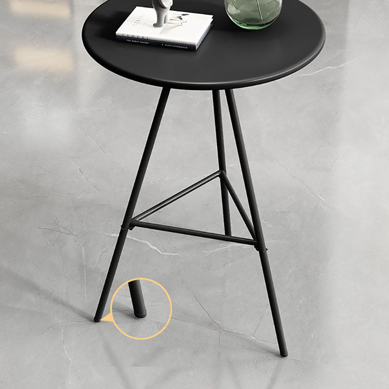 Tableau de bar en fer de style industriel 23.62 "Table intérieure ronde avec 3 jambes
