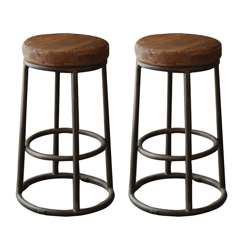 Taburete moderno de barra de madera