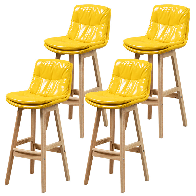 Taburete de bar de cuero con respaldo bajo, moderno taburete de interior con patas de madera
