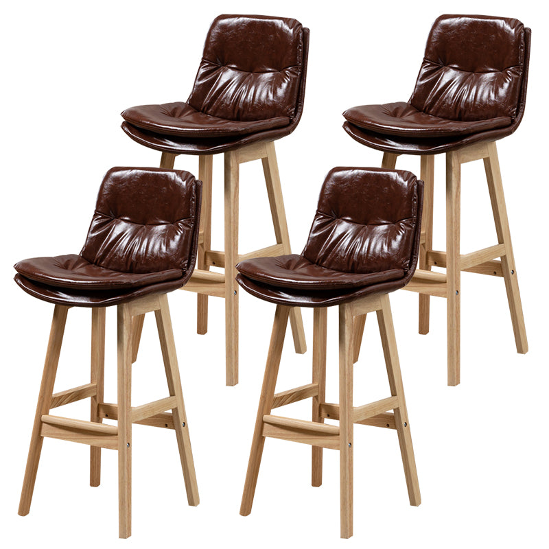 Taburete de bar de cuero con respaldo bajo, moderno taburete de interior con patas de madera