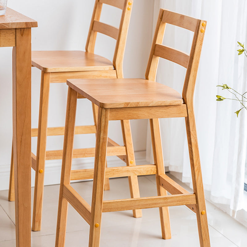 Taburete de bar y mostrador de madera maciza moderno, taburete de bar con respaldo bajo y patas de madera