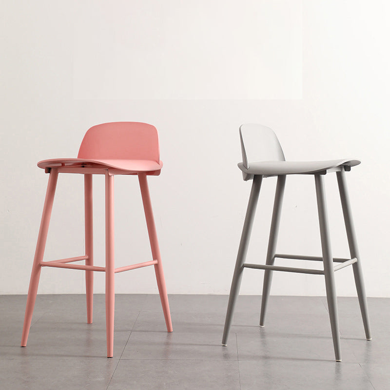 Taburete de bar moderno sin brazos con respaldo, taburete de acero para el hogar con asiento de plástico