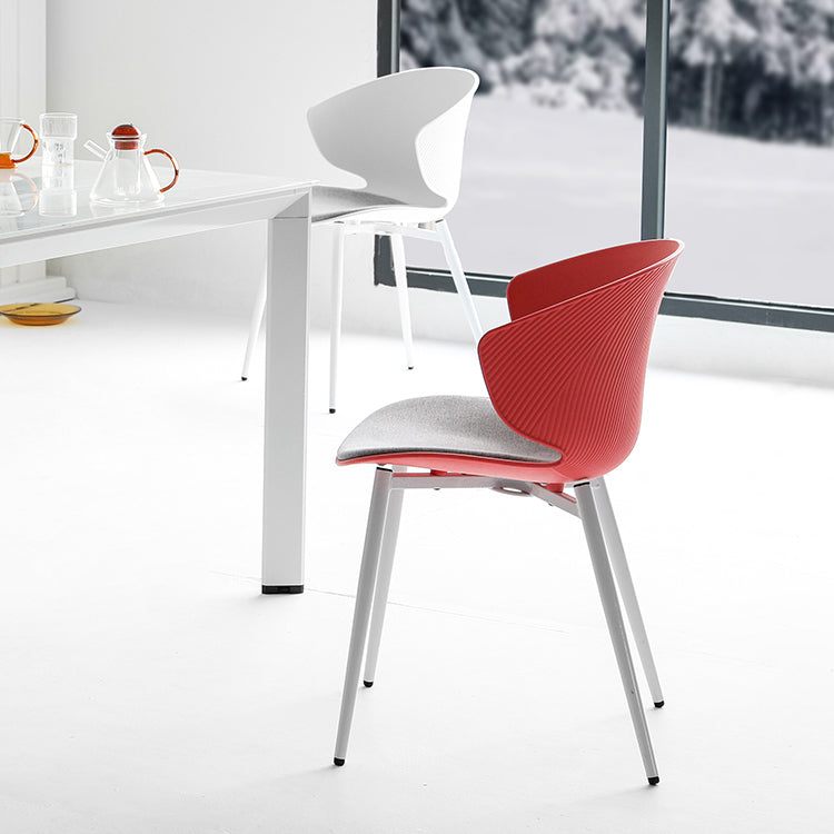 Silla de comedor estilo moderno Sillas laterales sin brazos con patas de metal