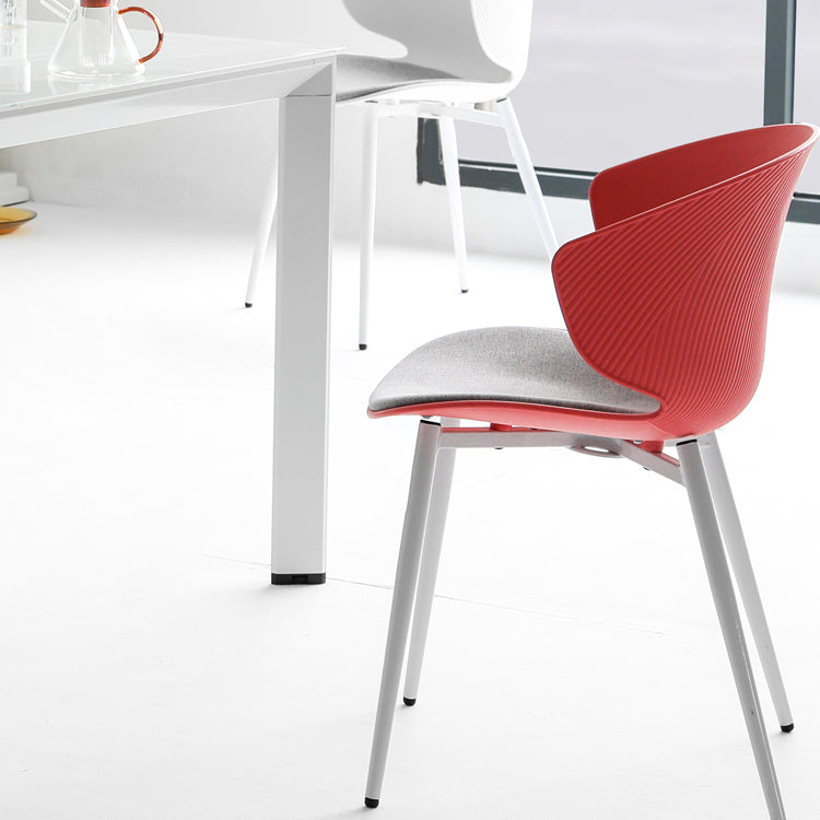 Silla de comedor estilo moderno Sillas laterales sin brazos con patas de metal