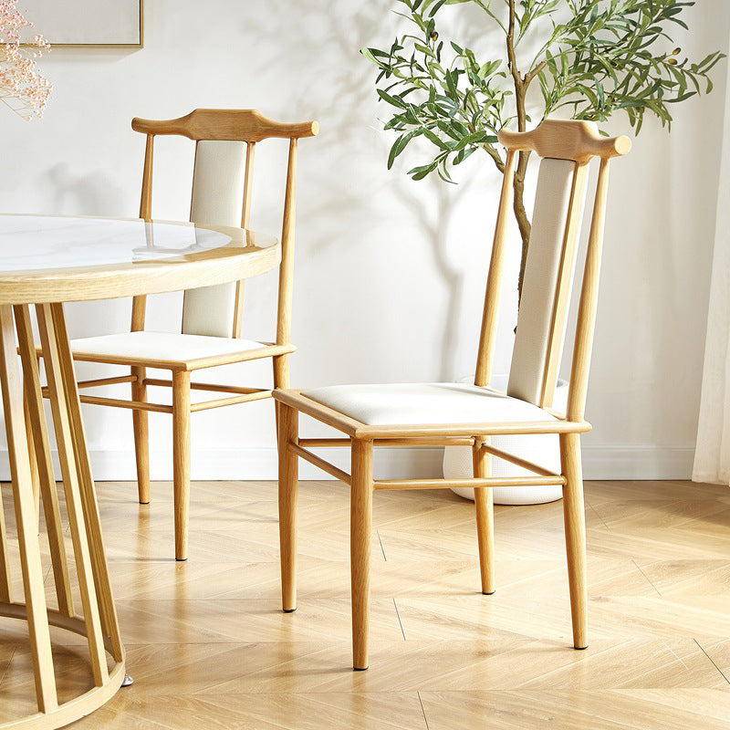 Silla de comedor de metal moderno Silla de comedor de cuero con respaldo alto para uso en restaurantes