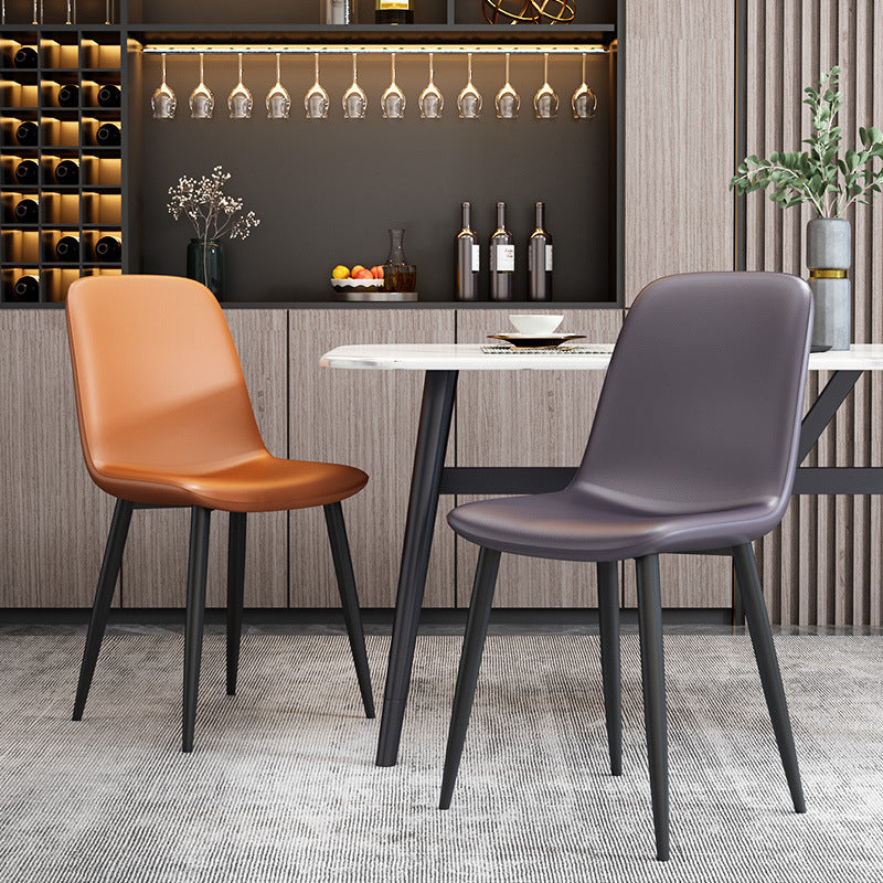Sedia laterale della sala riunioni in pelle moderna sedia da pranzo solida.