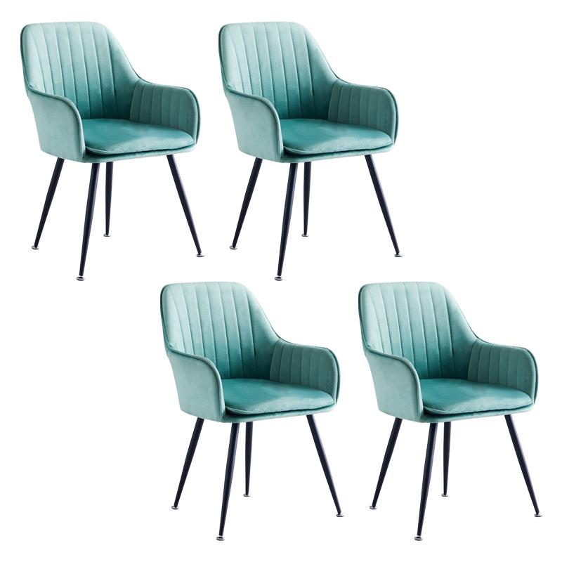 Silla de comedor con acabado mate de terciopelo, sillón con respaldo sólido para dormitorio escandinavo
