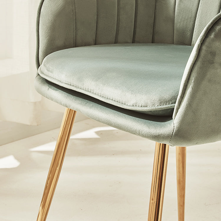 Silla de comedor con acabado mate de terciopelo, sillón con respaldo sólido para dormitorio escandinavo