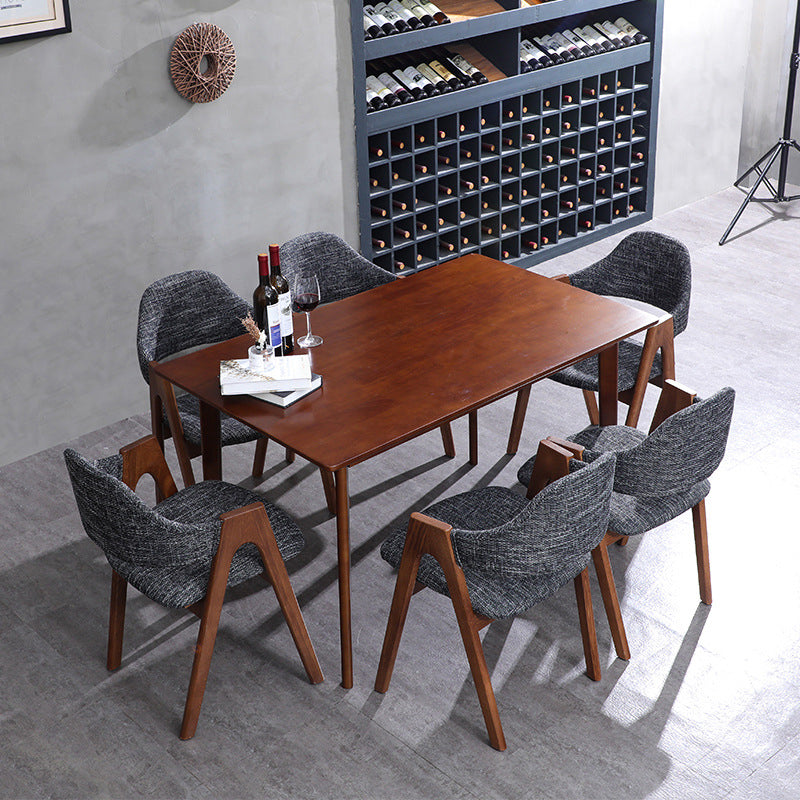 Salle d'étude scandinave, fauteuil à dossier ouvert, chaise de salle à manger rembourrée au fini mat