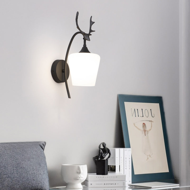 Moderne Glaswandleuchter 1 Kopf Metall -Geweihen -Wandmontage Leuchte für Wohnzimmer