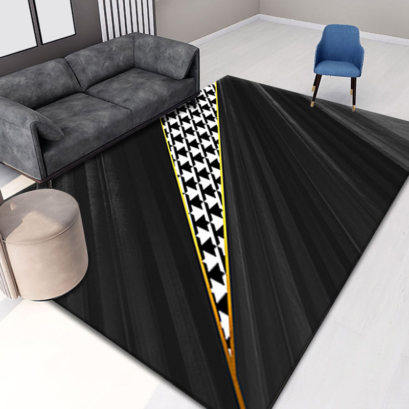 Black Modern Rug Polyester Grating Indoor Rug Stain Resistant Rug for Home Decor